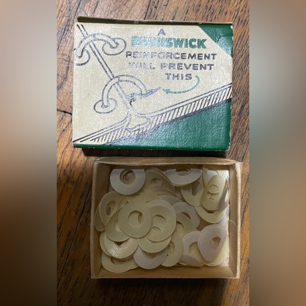 Vintage Brunswick Reinforcements White